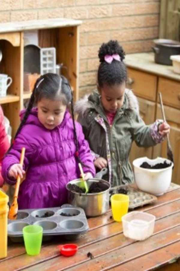 10 ideas to cook up in your early years mud kitchens Famly